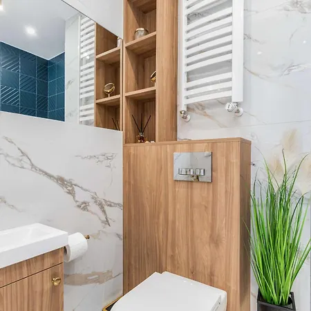 Apartment Cozy With Parking & Terrace By Renters Swinoujscie