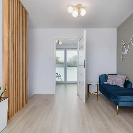 Apartment Cozy With Parking & Terrace By Renters Swinoujscie