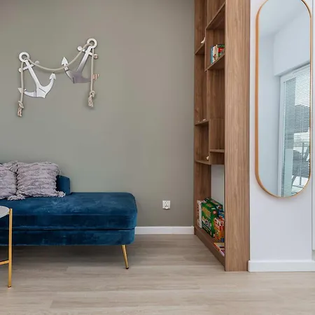 Cozy With Parking & Terrace By Renters * Swinoujscie