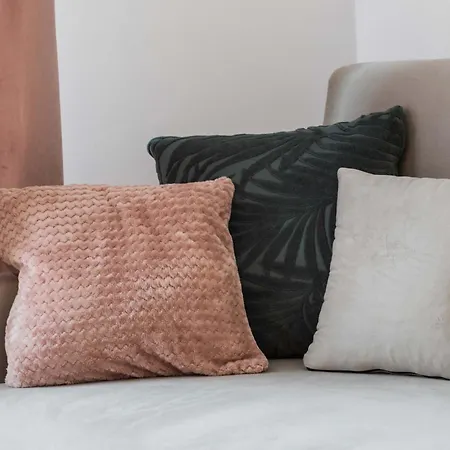Apartment Cozy With Parking & Terrace By Renters Swinoujscie