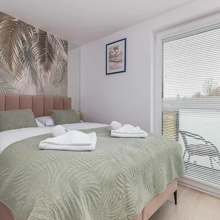 Apartament Cozy With Parking & Terrace By Renters *